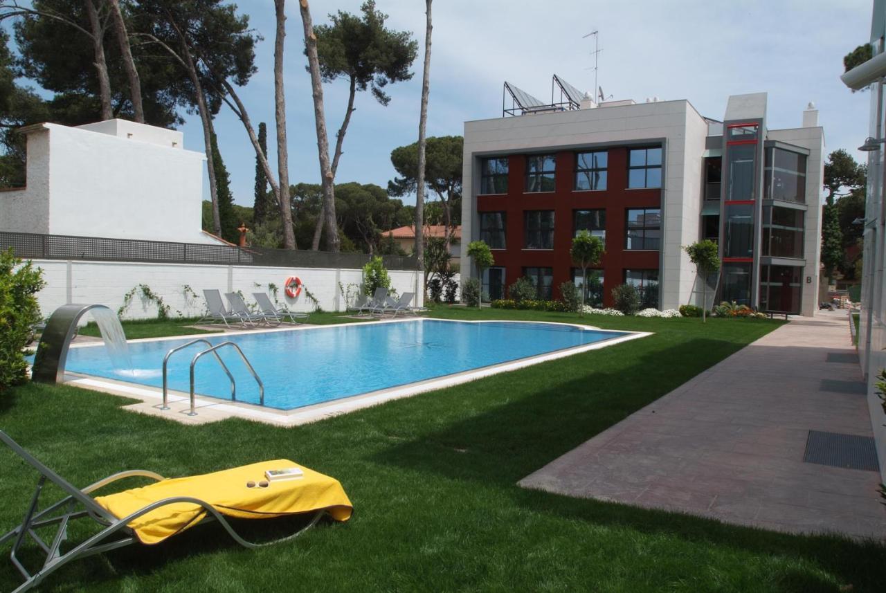 Apartamentos Royal Marina Gardens Castelldefels Exterior foto